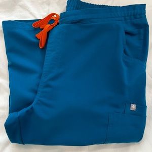women's Alps Blue Yola™ - Skinny Scrub Pants
L / Alps Blue
